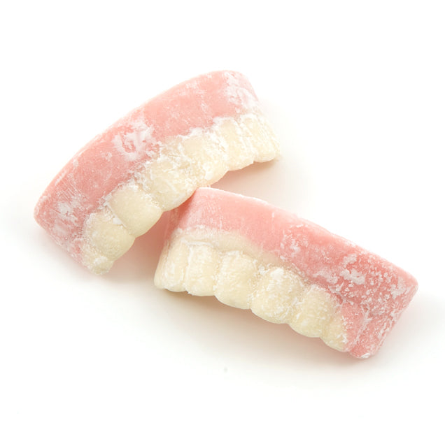 Milk Teeth - Strawberry and vanilla flavour teeth shaped gums