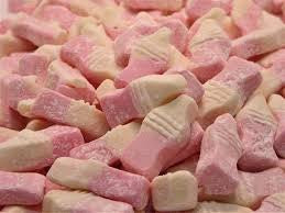 Strawberry Milkshake Gums - Strawberry flavour milk bottle shaped gums