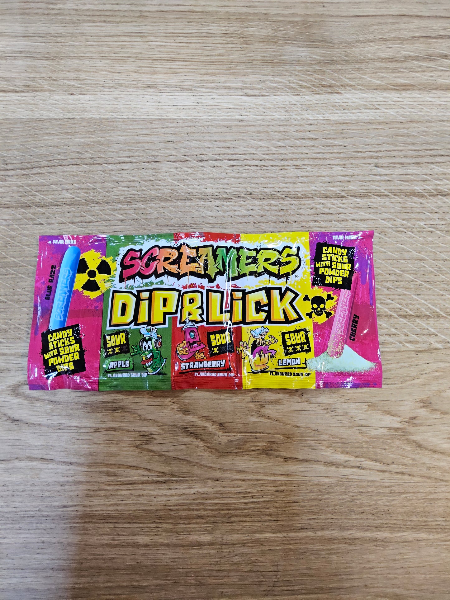 Screamers Dip & Lick