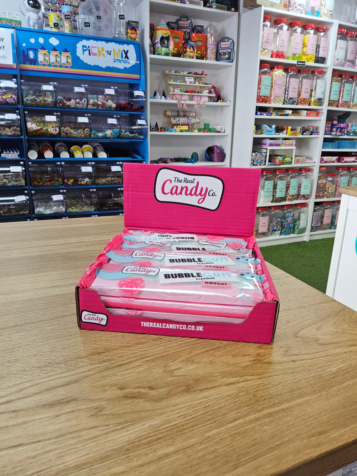 Bubblegum Flavour Nougat bar (130g)