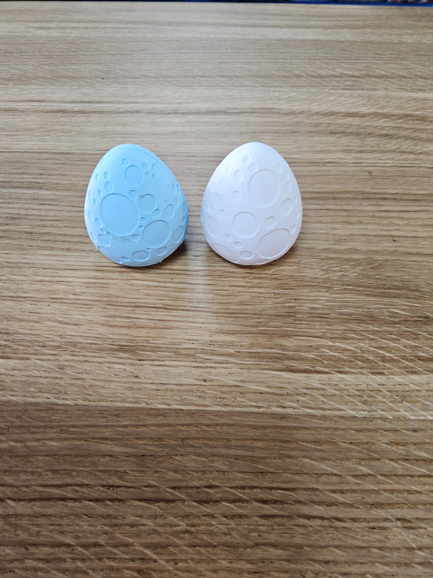 3d Printed Dinosaur Egg with a Stegosaurus inside