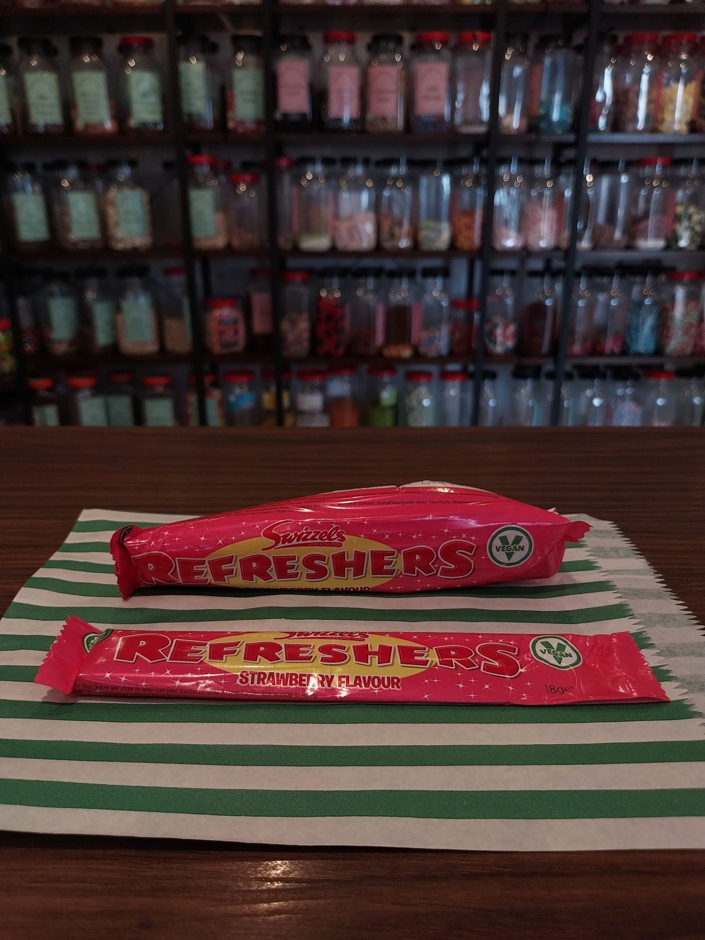 Freeze Dried Strawberry Refresher Bar – Arcade Sweets & Treats