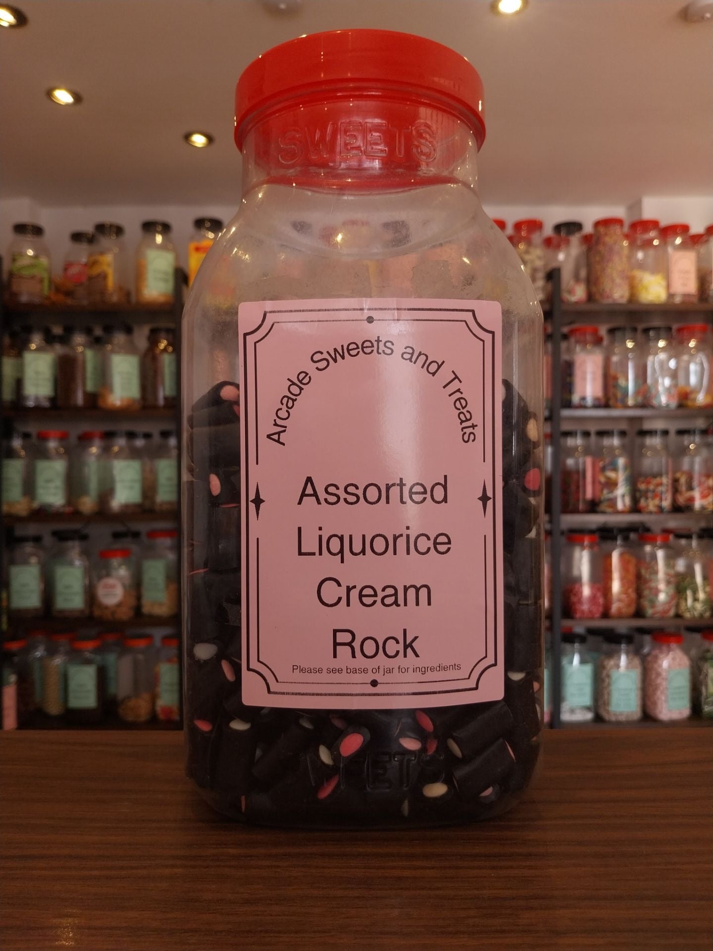 Liquorice Cream Rock - Liquorice flavoured sweets with fondant centres ...