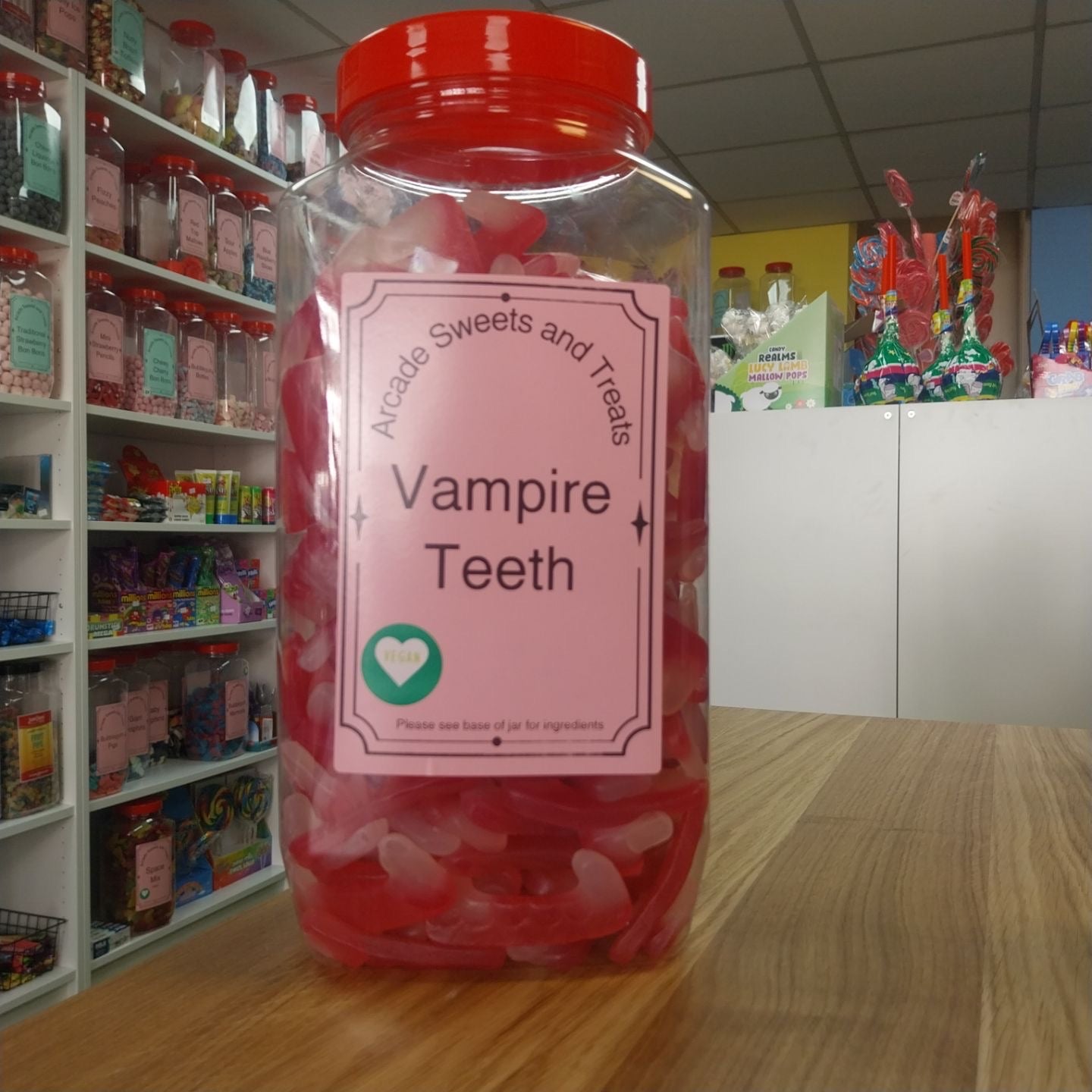 Vampire Teeth - Strawberry flavour jelly sweets shaped like Dracula/vampire teeth