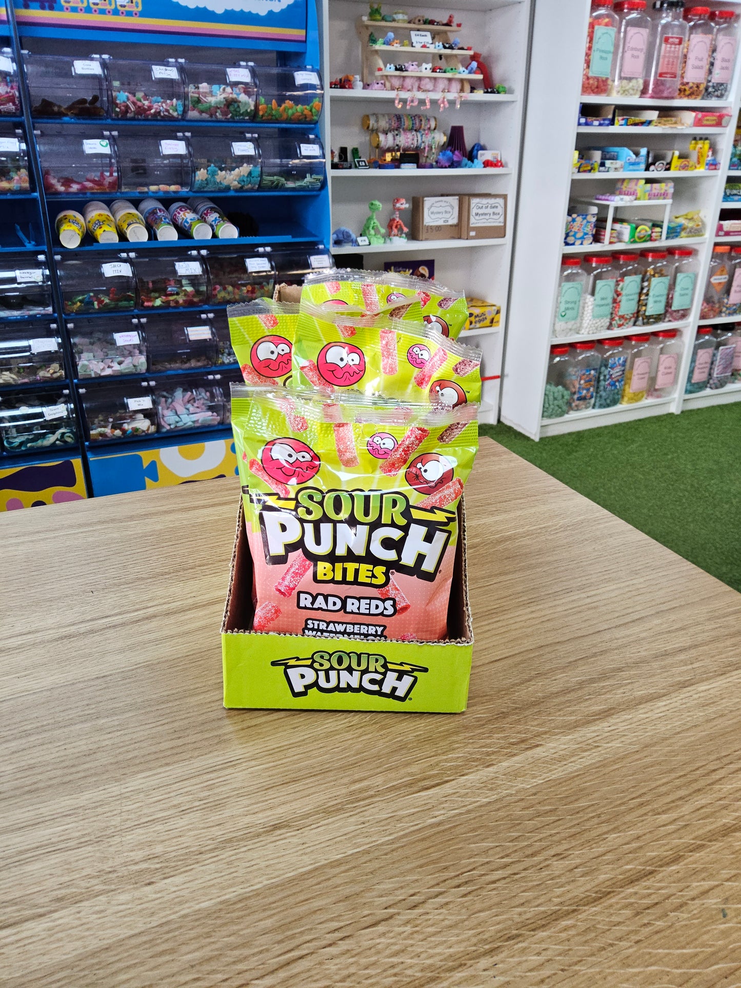 Sour Punch Bites - Rad Reds